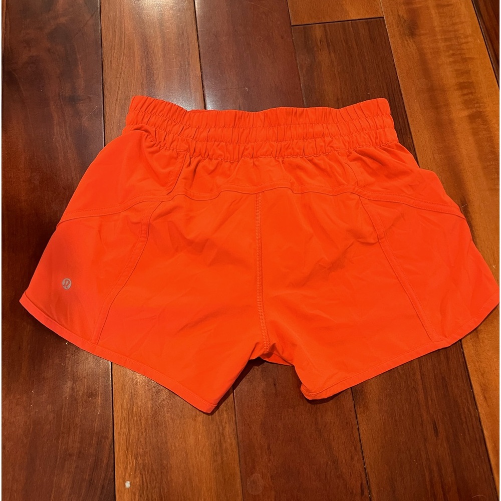 Lululemon Hotty Hot Low-Rise Lined Short 4"